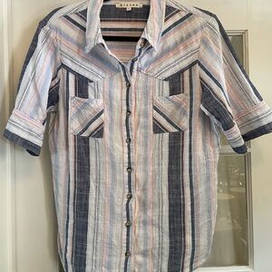 XIRENA Large Weslyn Western Striped Buttoned Fitted Women’s Short-sleeved Blouse